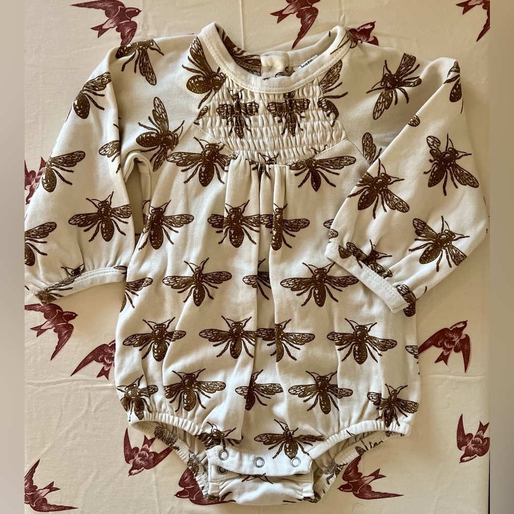 kate quinn bubble with fennel Bee Print 🐝
